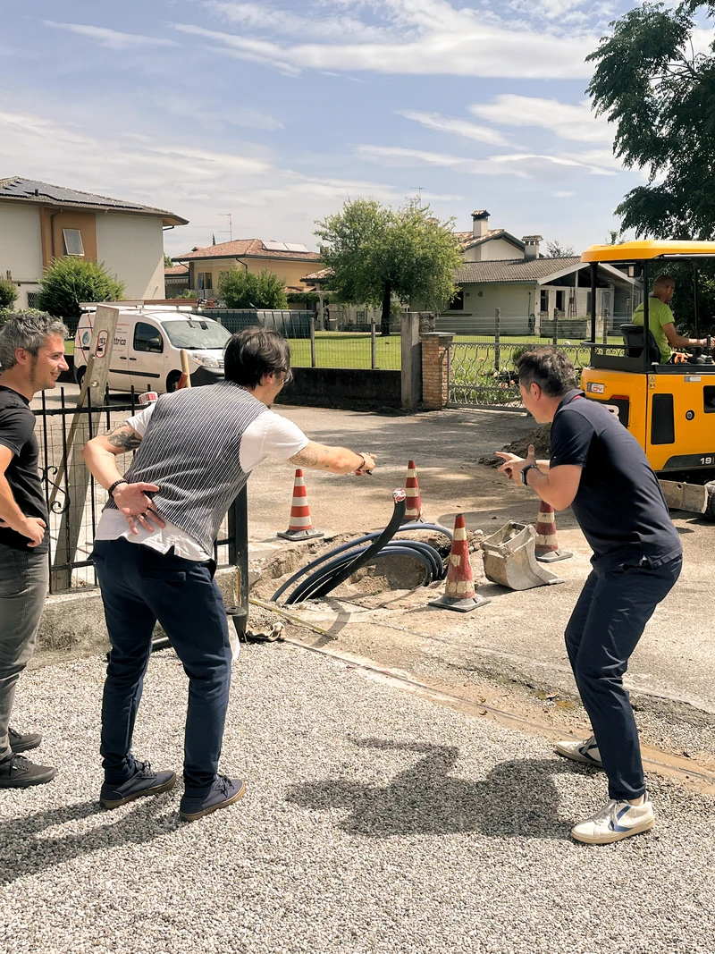 Vecchi al cantiere Nuovi Spazi